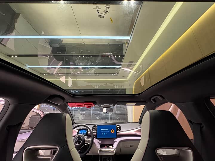 Фото 15 - BYD Dolphin