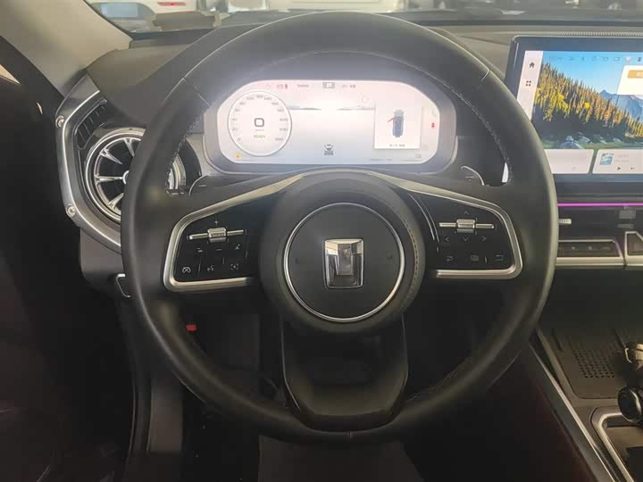 Фото 11 - Tank 400 Hybrid