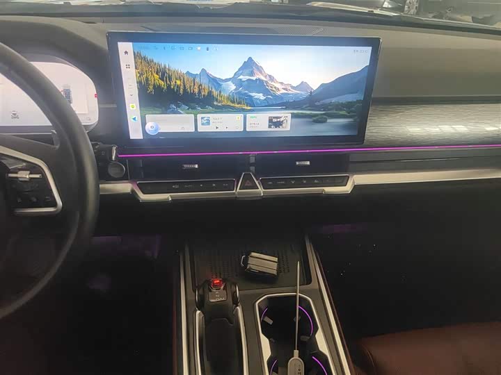 Фото 13 - Tank 400 Hybrid