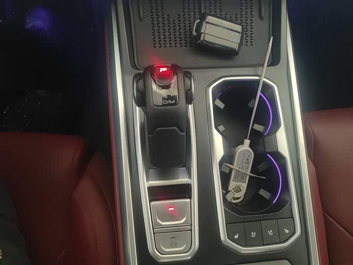 Фото 14 - Tank 400 Hybrid