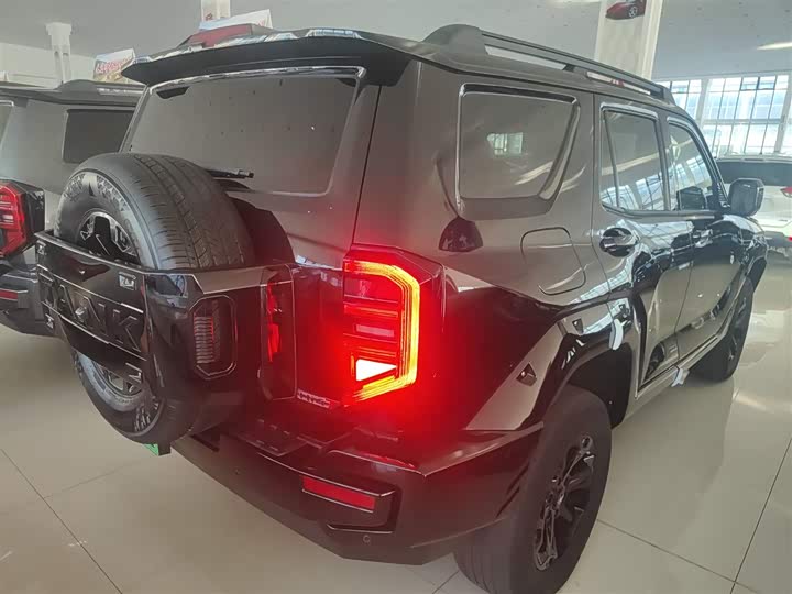 Фото 7 - Tank 400 Hybrid