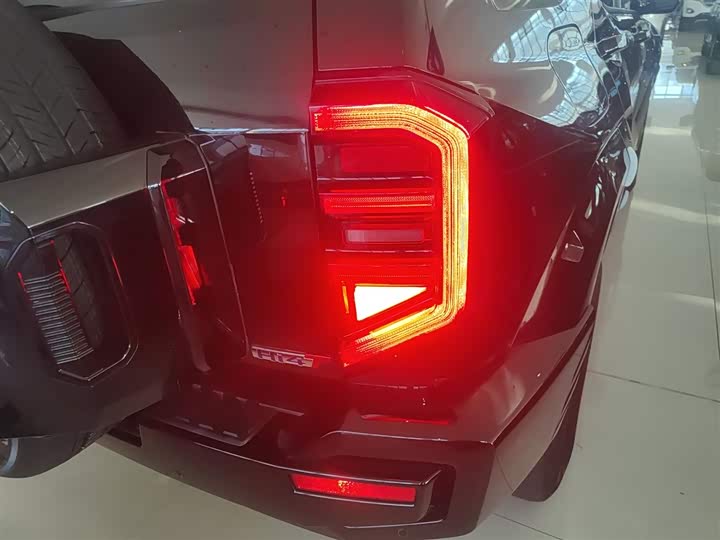 Фото 8 - Tank 400 Hybrid