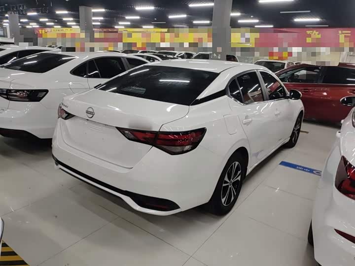 Фото 7 - Nissan Sylphy