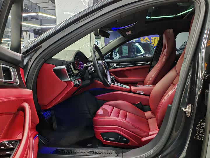 Фото 5 - Porsche Panamera