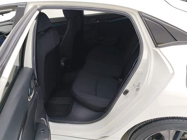 Фото 11 - Honda Civic