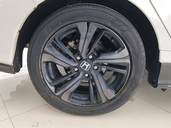 Фото 6 - Honda Civic