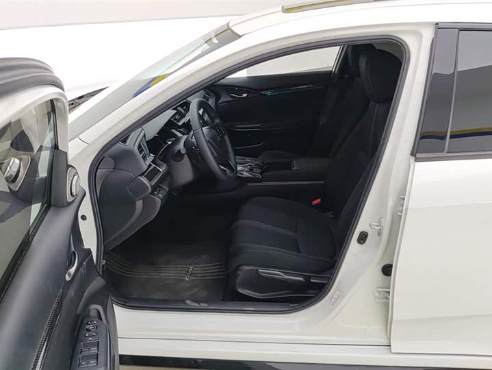 Фото 9 - Honda Civic