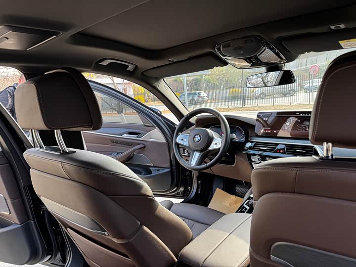 Фото 10 - BMW 5 Series