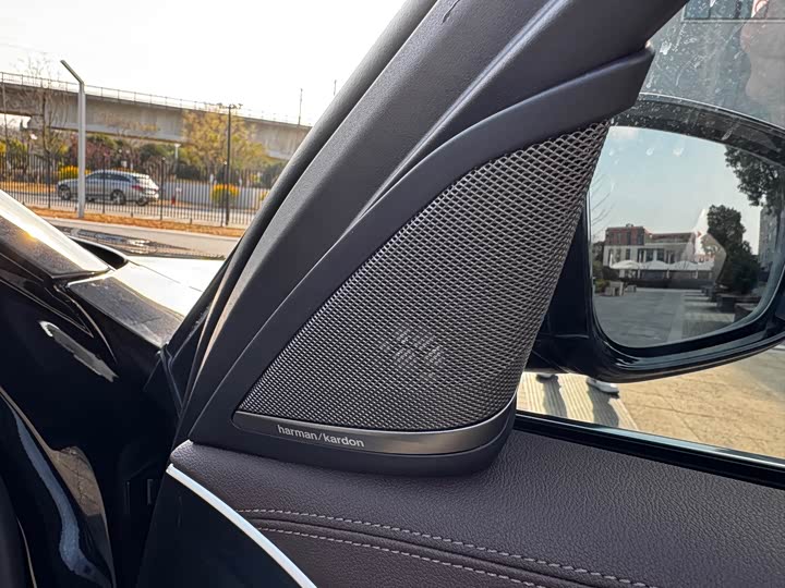 Фото 11 - BMW 5 Series