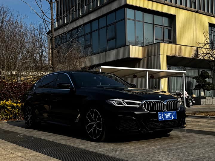 Фото 3 - BMW 5 Series