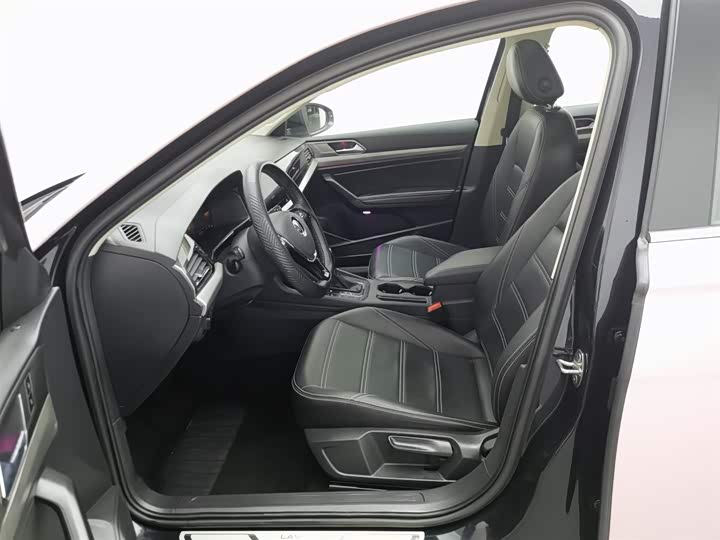 Фото 10 - Volkswagen Lavida