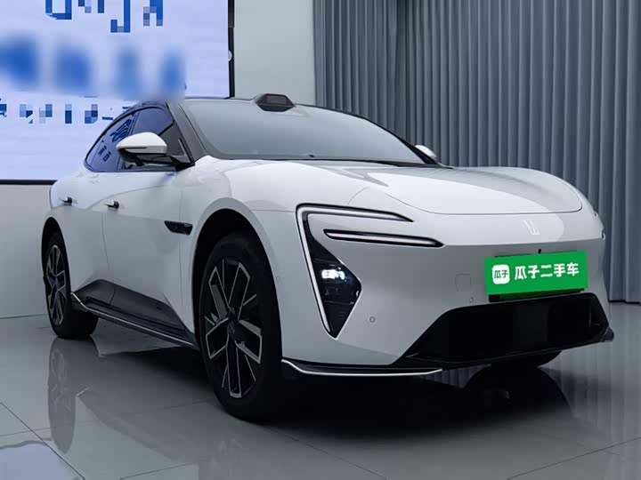 Фото 4 - Avatr 06