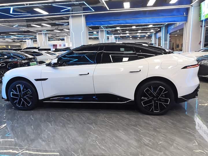 Фото 5 - Avatr 06