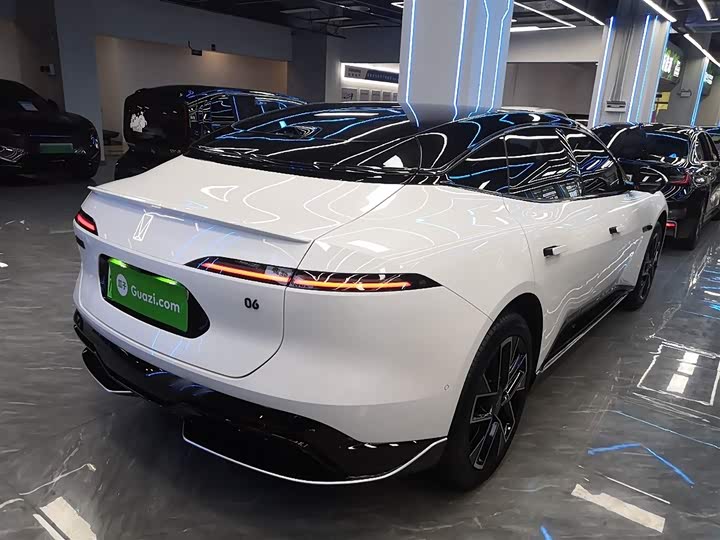 Фото 7 - Avatr 06