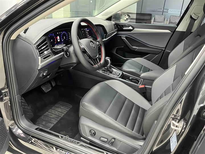 Фото 11 - Volkswagen Sagitar L