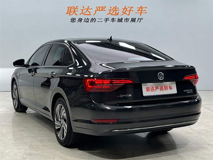 Фото 23 - Volkswagen Sagitar L