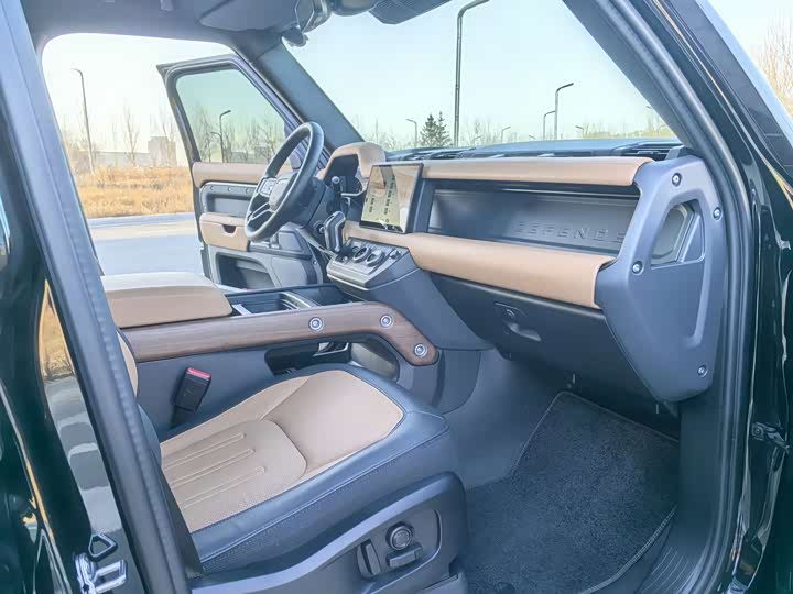 Фото 14 - Land Rover Defender