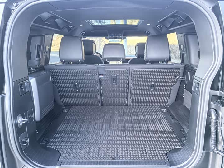 Фото 16 - Land Rover Defender