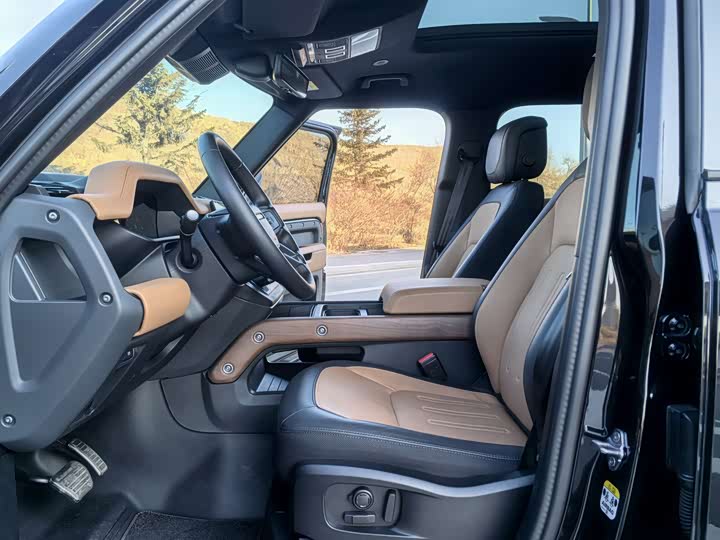 Фото 9 - Land Rover Defender