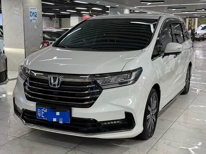 Фото 1 - Honda Odyssey