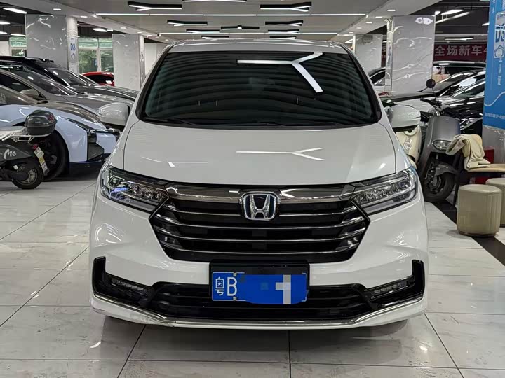 Фото 2 - Honda Odyssey