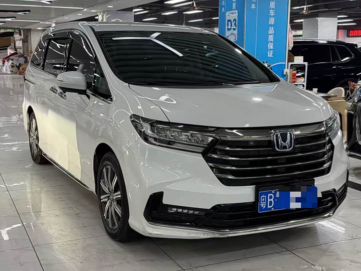 Фото 3 - Honda Odyssey