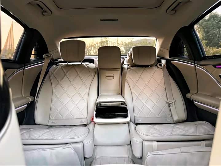 Фото 8 - Mercedes-Benz Maybach S-Class