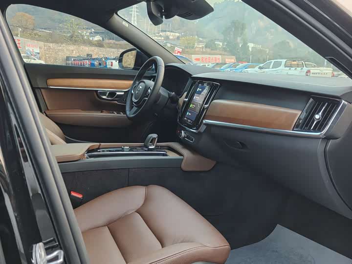 Фото 5 - Volvo S90