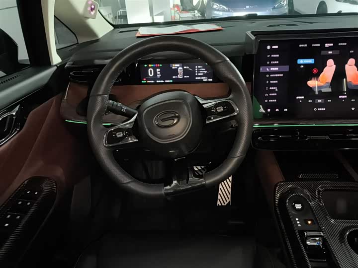 Фото 11 - GAC Trumpchi E8