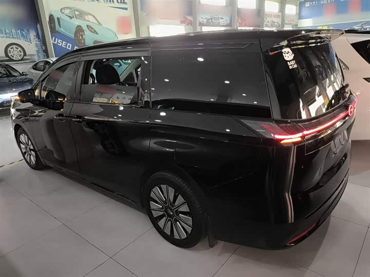 Фото 5 - GAC Trumpchi E8