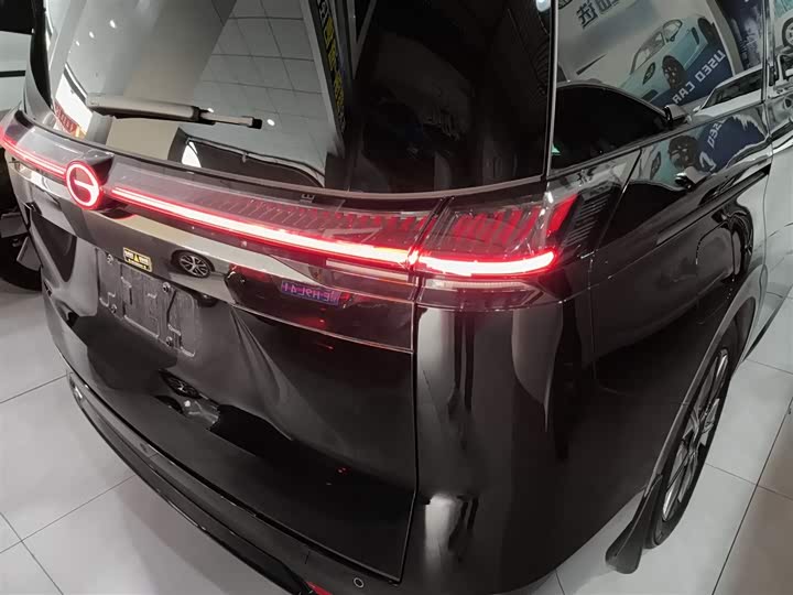 Фото 8 - GAC Trumpchi E8