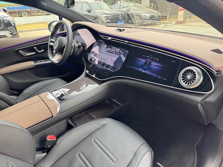 Фото 15 - Mercedes-Benz EQS AMG