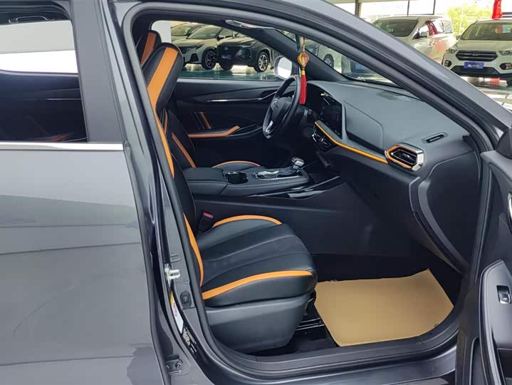 Фото 7 - Changan Oshan X5