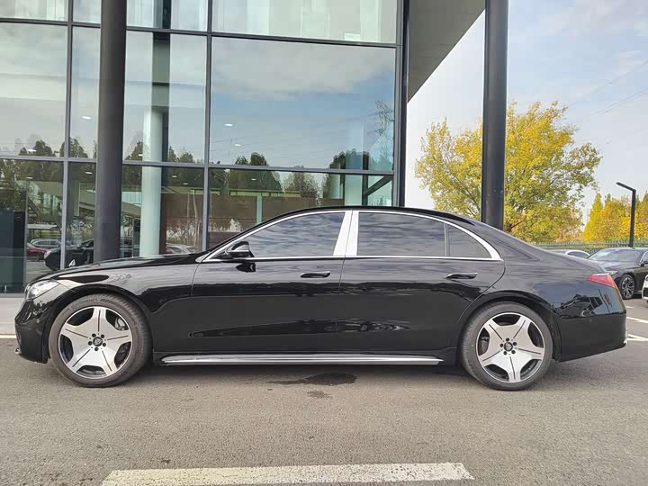 Фото 2 - Mercedes-Benz S-Class