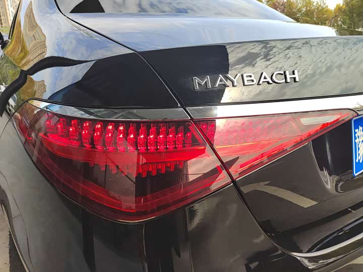 Фото 20 - Mercedes-Benz S-Class