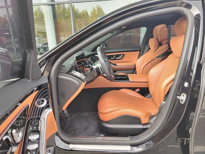 Фото 5 - Mercedes-Benz S-Class