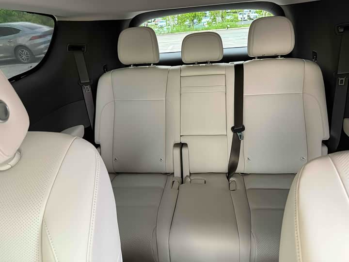 Фото 14 - LiXiang Mega