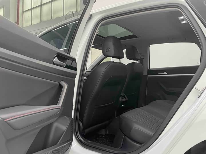 Фото 18 - Volkswagen Lavida