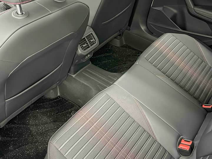 Фото 19 - Volkswagen Lavida