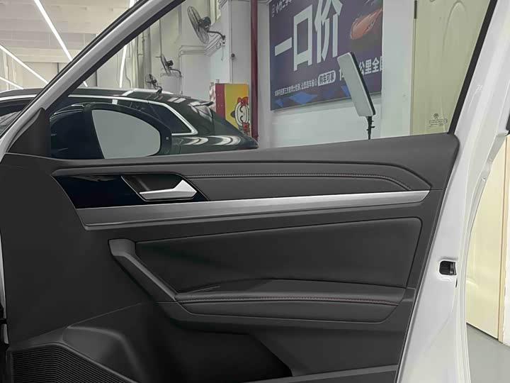 Фото 26 - Volkswagen Lavida