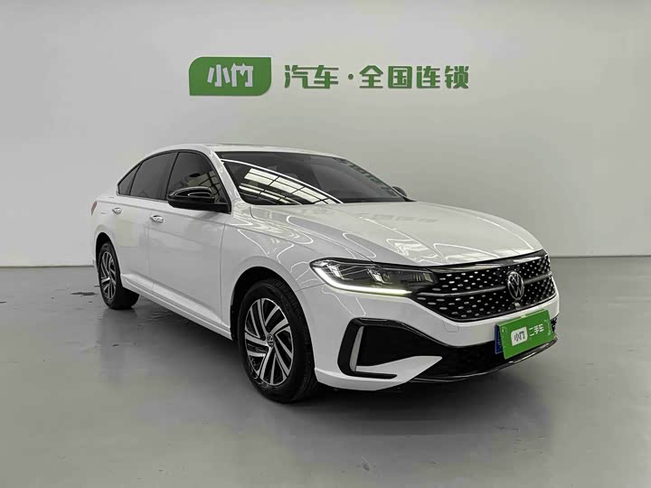 Фото 3 - Volkswagen Lavida