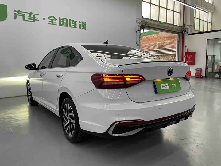 Фото 6 - Volkswagen Lavida