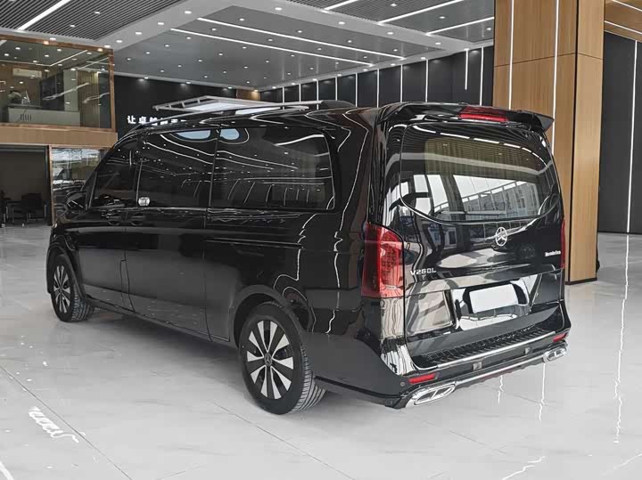 Фото 9 - Mercedes-Benz Vito