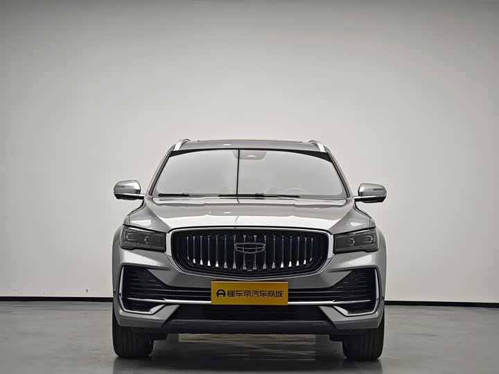 Фото 3 - Geely Monjaro