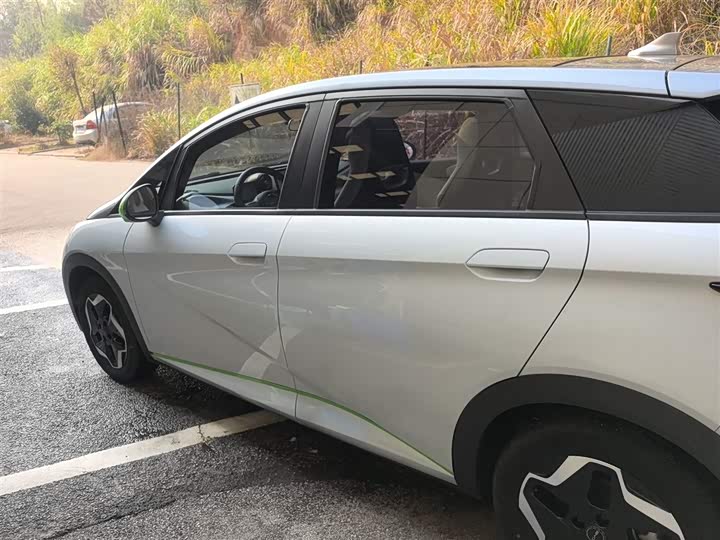 Фото 5 - BYD Dolphin