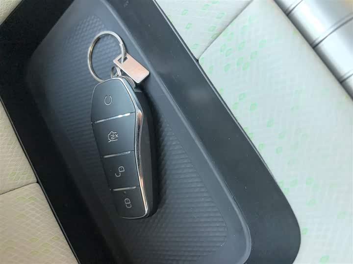 Фото 9 - BYD Dolphin