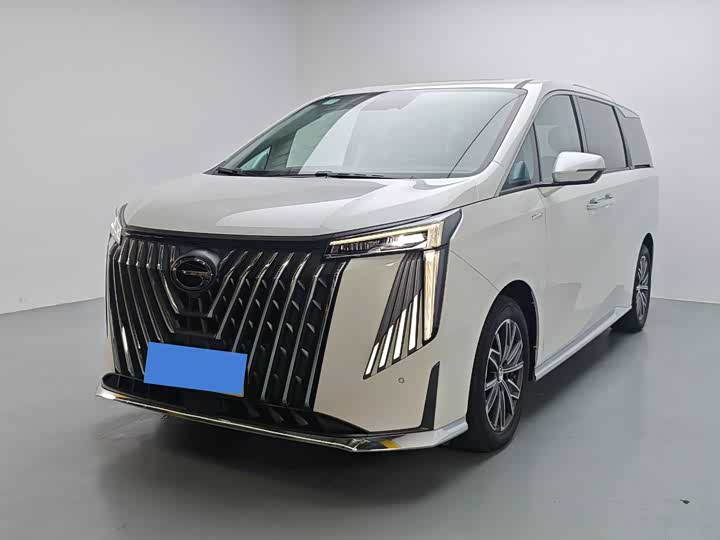 Фото 1 - GAC Trumpchi M8