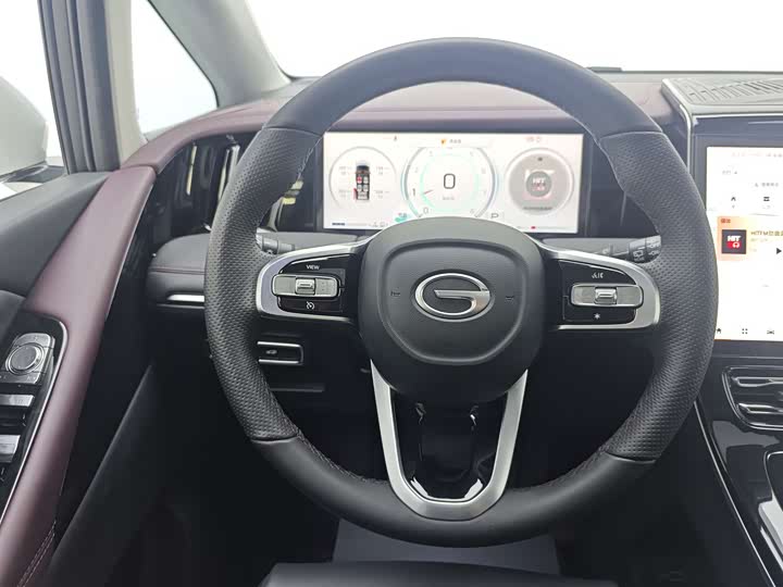 Фото 12 - GAC Trumpchi M8