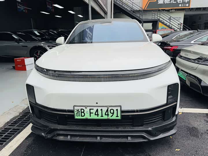 Фото 2 - LiXiang L7