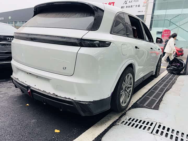 Фото 8 - LiXiang L7